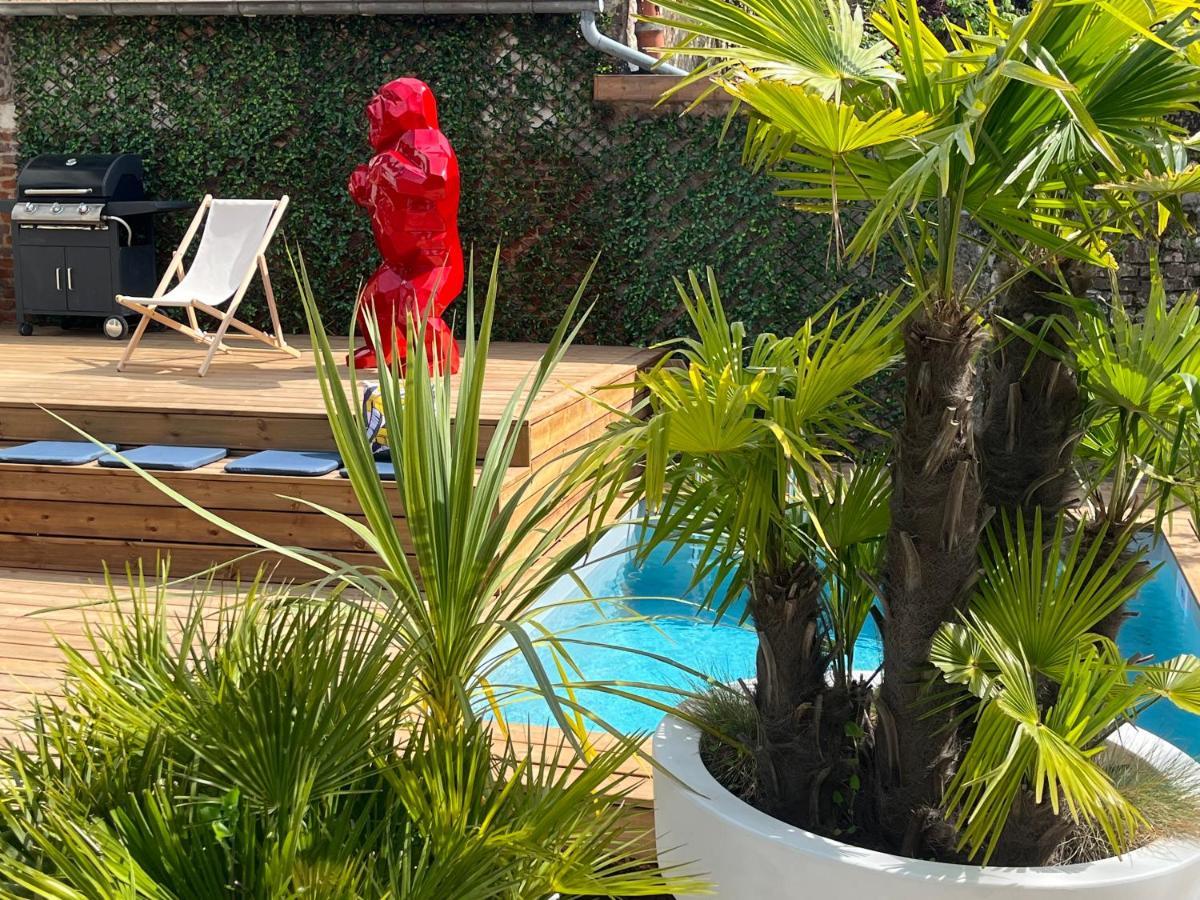 Bed and Breakfast Aux Remparts De Montreuil Montreuil  Екстер'єр фото