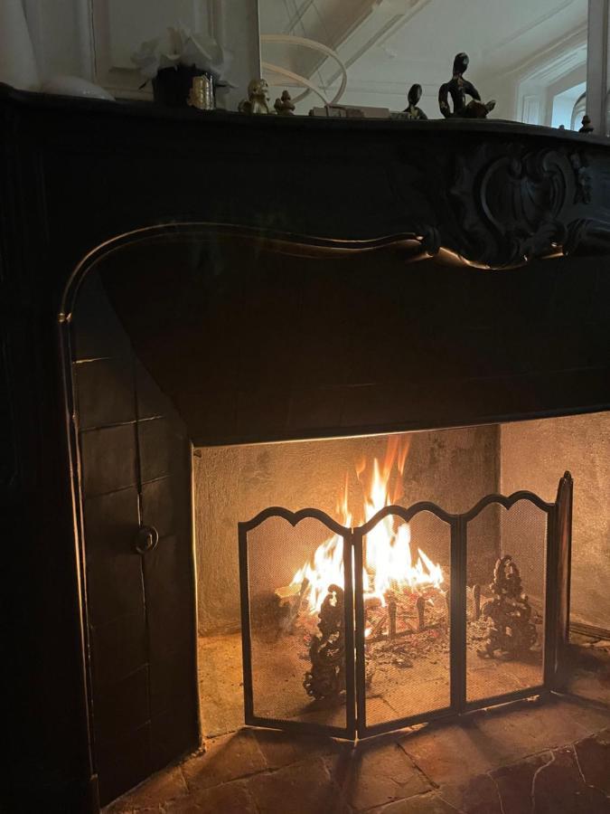Bed and Breakfast Aux Remparts De Montreuil Montreuil  Екстер'єр фото